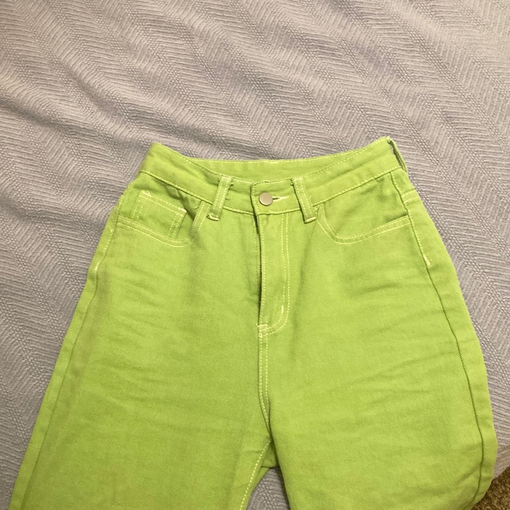 Fun stylish high waisted, straight leg jean.